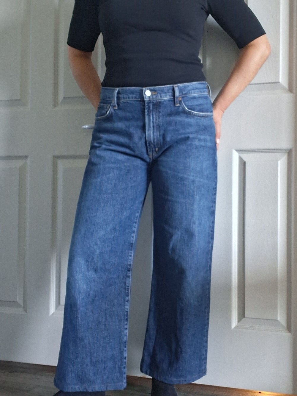 AGOLDE Harper Wide Leg Cropped Jeans 31 Waist 27 Inseam Mid-Rise Barely Worn